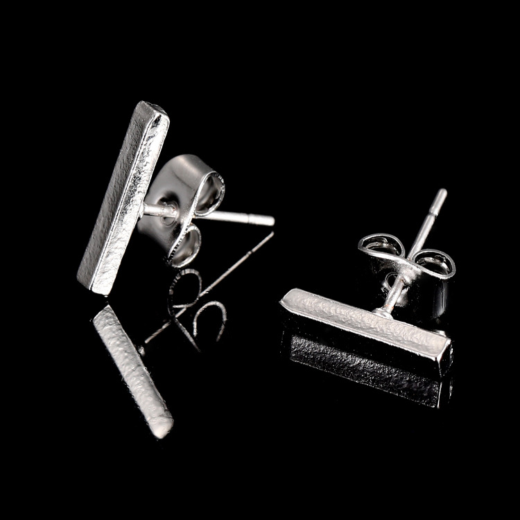 High-End Geometric Stud Earrings Versatile Lady's T-Shaped Ear Clip Silver Ear Pin Wholesale - Image 3