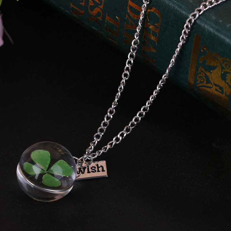 Handmade Dried Flower Glass Ball Necklace Four-Leaf Clover Lucky Pendant Gold Tone - Image 2