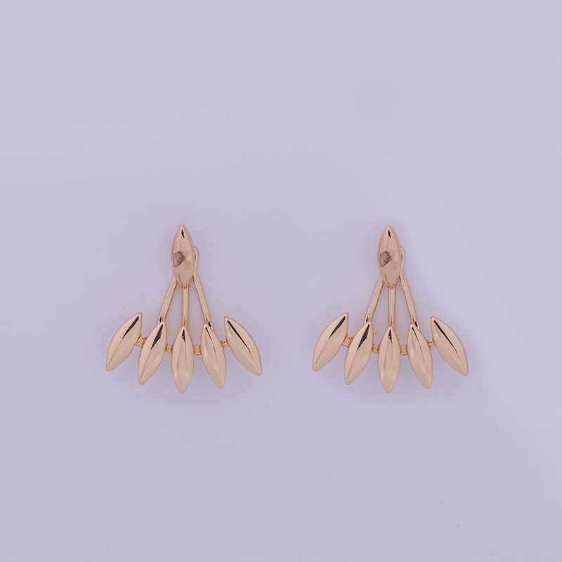 Simple Fashion Geometric Silver Stud Earrings for Women All-Match Glossy Horse Eye Shape - Image 2