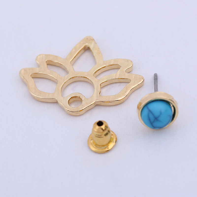 Ethnic Retro Turquoise Stud Earrings - Exaggerated Design for Women - Image 3