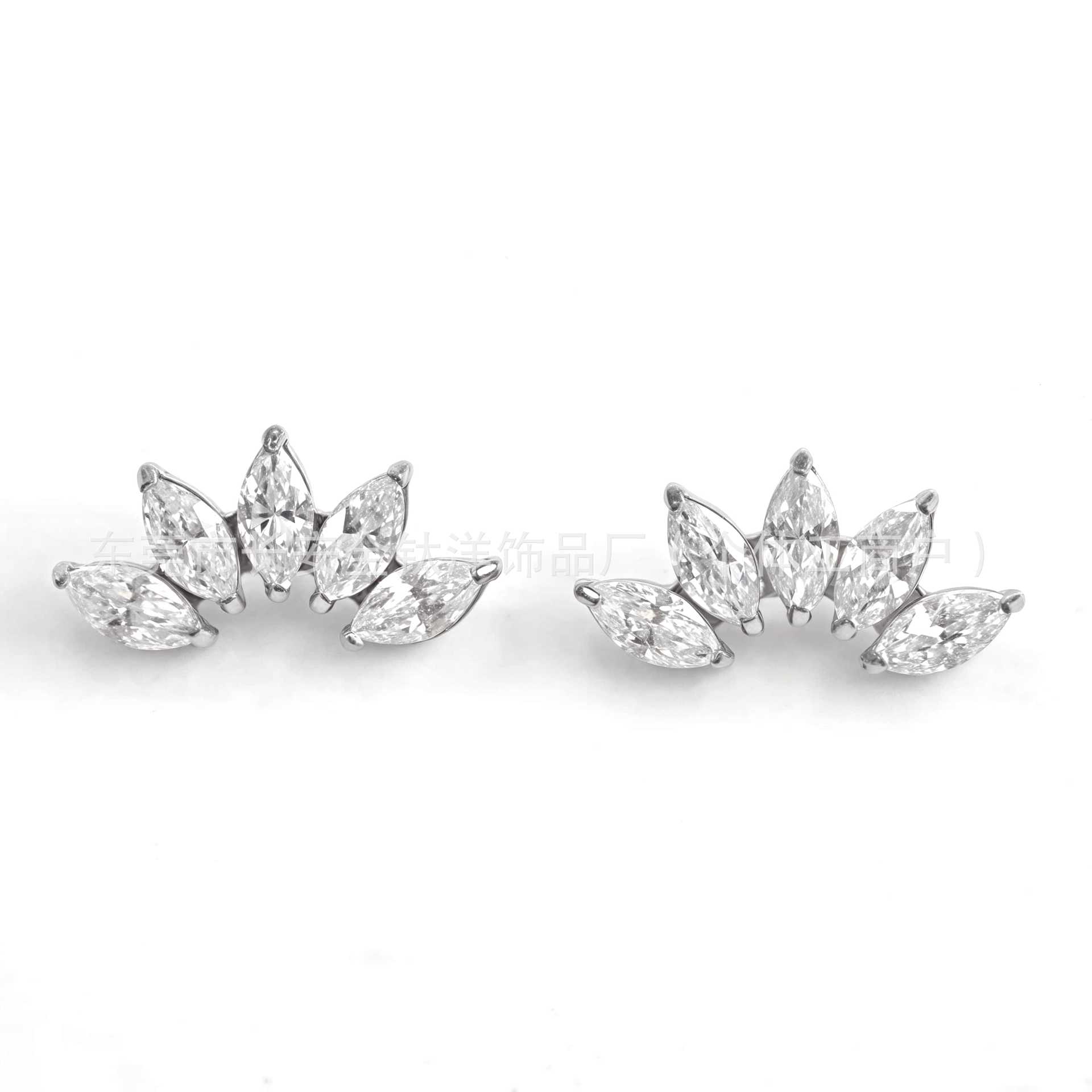 F136 Titanium Internal Thread Five-Blade Marquise Lip Nail Earrings Cochlear Nail G23 Titanium Alloy Piercing Jewelry Ear Bone Nail - Image 2