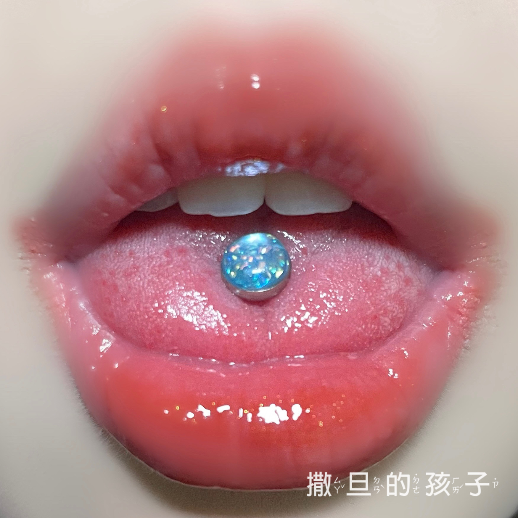 Yixing Star 14G Externally Threaded Titanium Steel Tongue Barbell Tongue Ring Tongue Piercing Jewelry - Green - Image 3