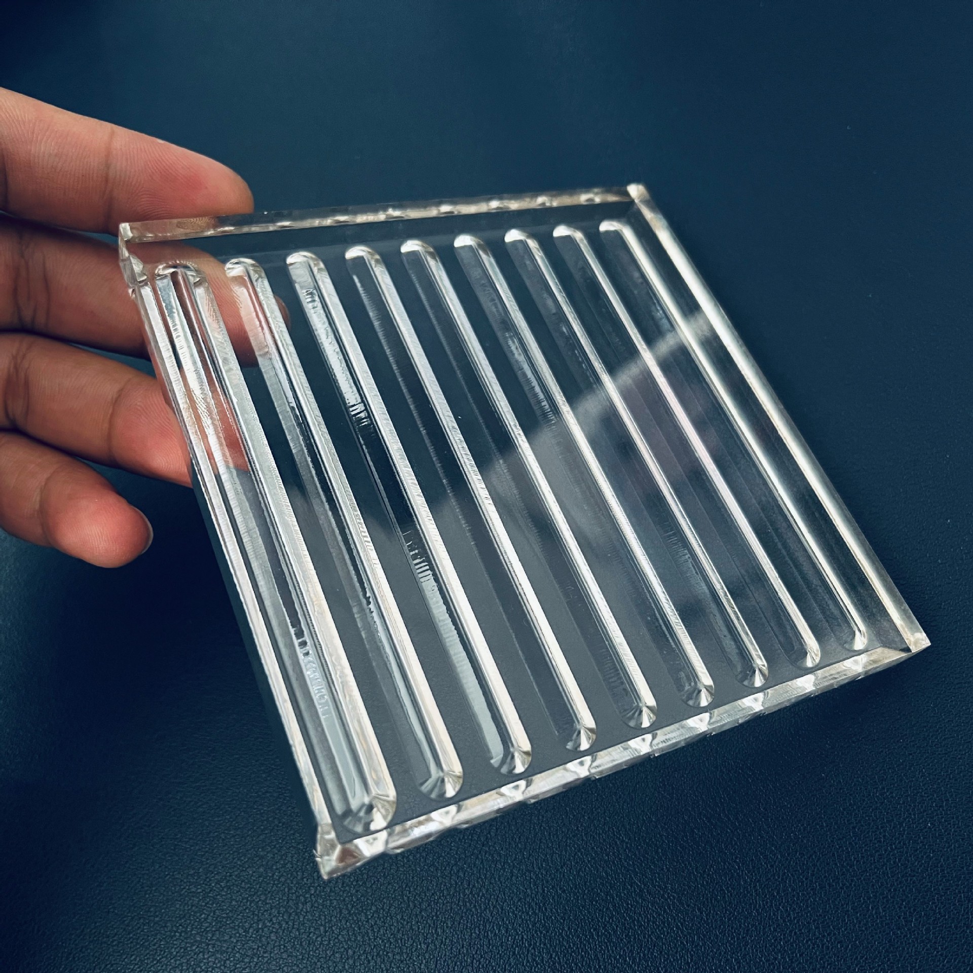 High Transparency Acrylic Tongue Stud Display Stand - Polished Groove for Earrings - Image 2