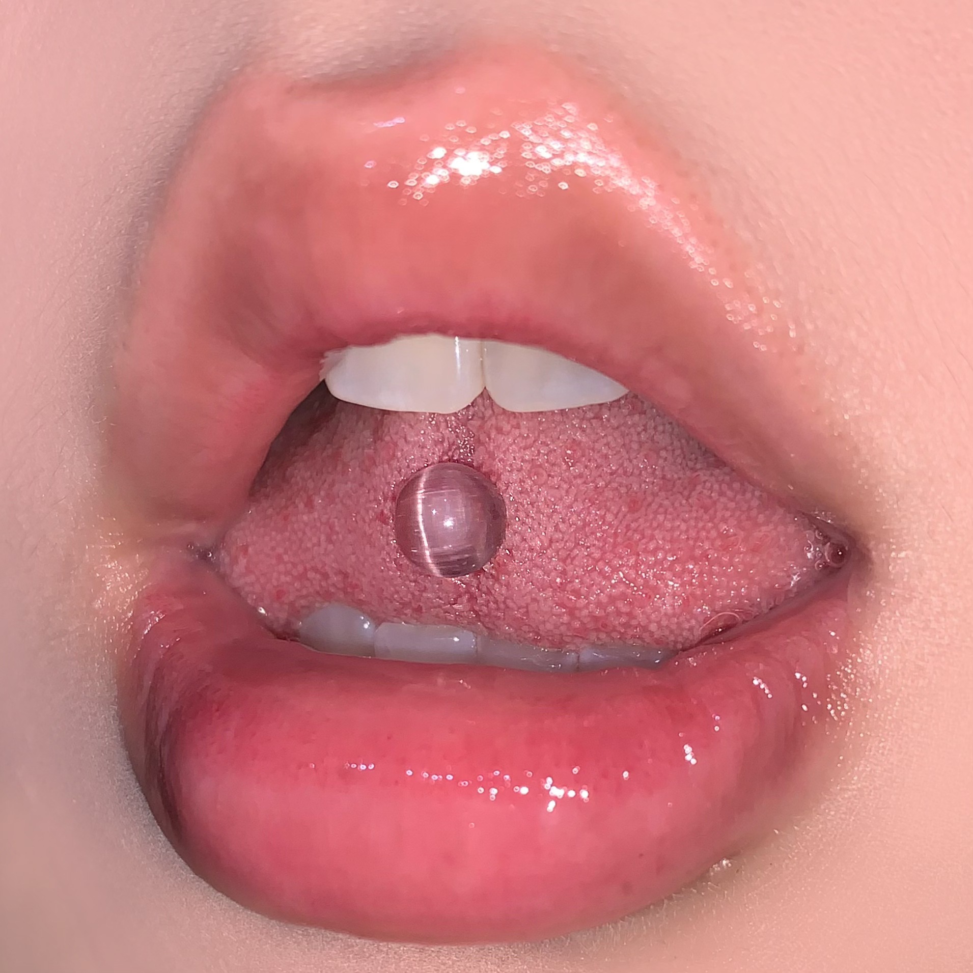 Gradient Cat Eye Tongue Stud 18mm 1.6mm External Thread 6 Colors Available 316L Surgical Steel Body Jewelry Wholesale - Image 2