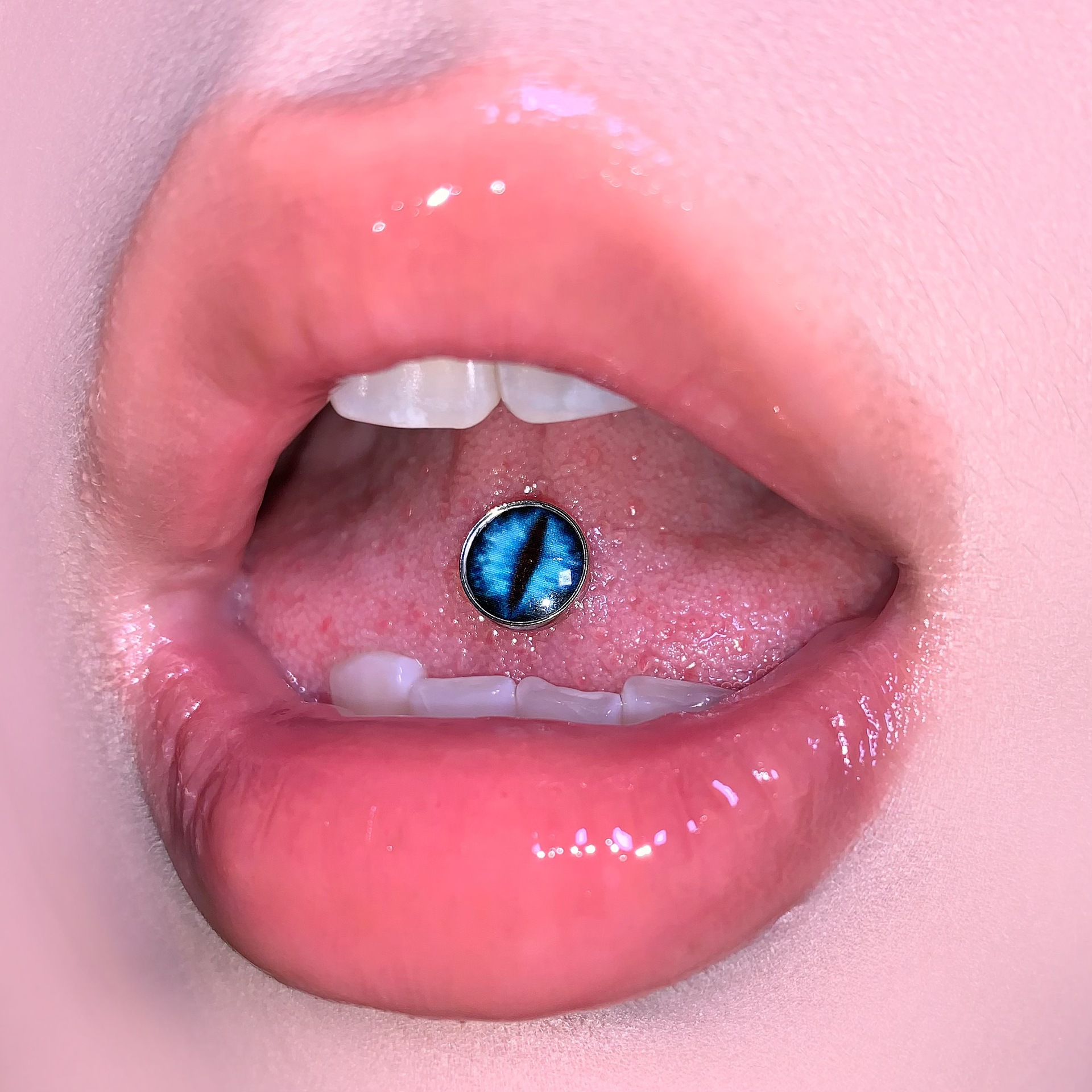 Cat Eye Magic Pupil Tongue Nail Titanium Steel Oil Drip 4-Color External Thread Tongue Barbell Body Piercing Jewelry Wholesale - Image 2