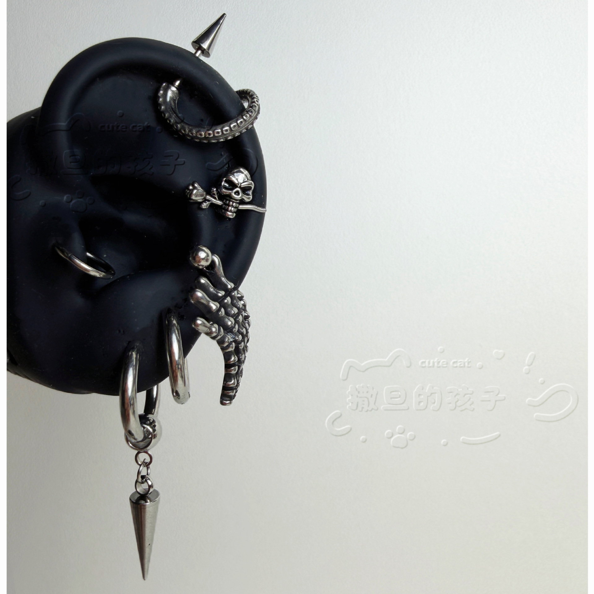 Tragus Jewelry collection image