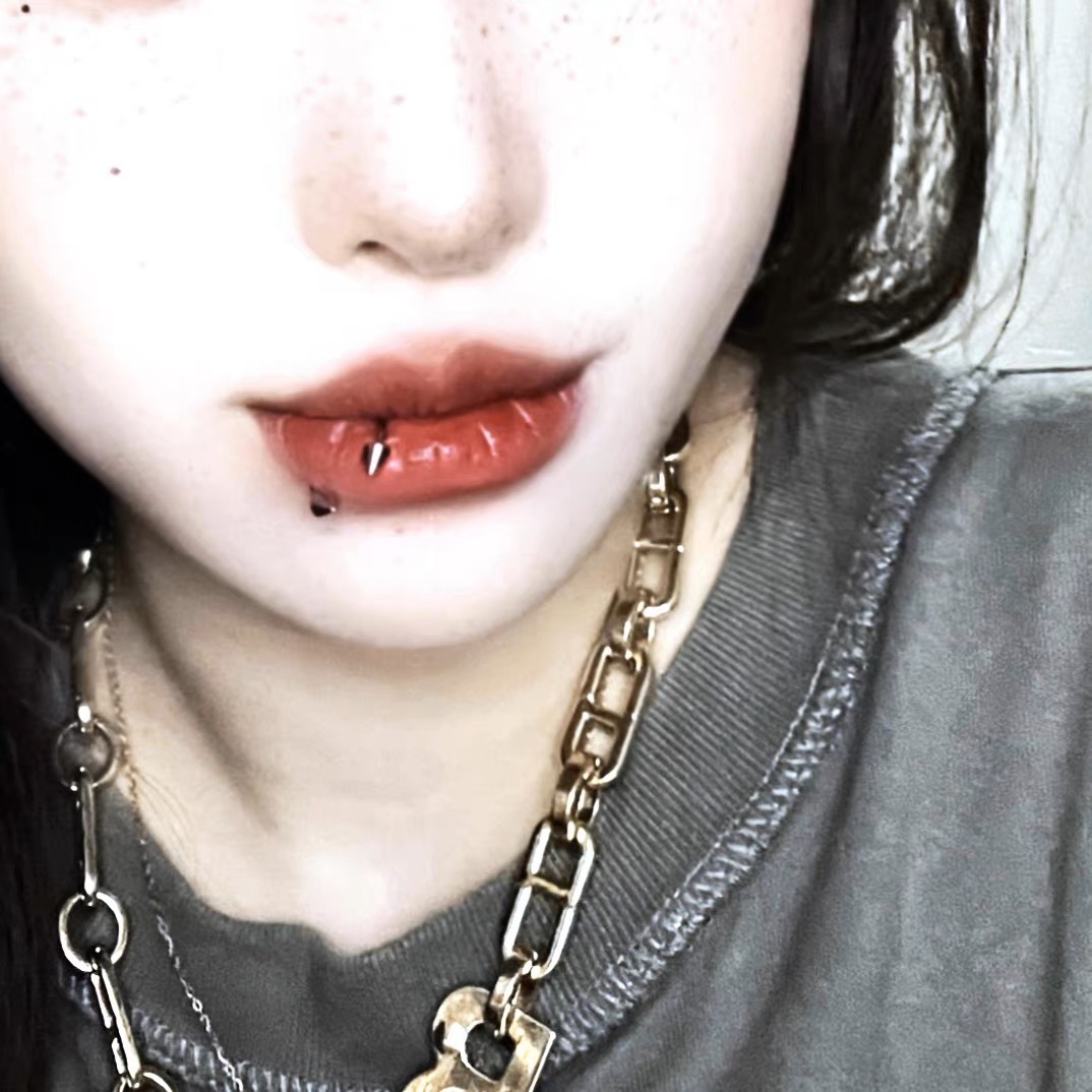 Hot Girl Horsehoe Lip Ring with Spikes Punk Style Stainless Steel Body Piercing Jewelry - Image 2