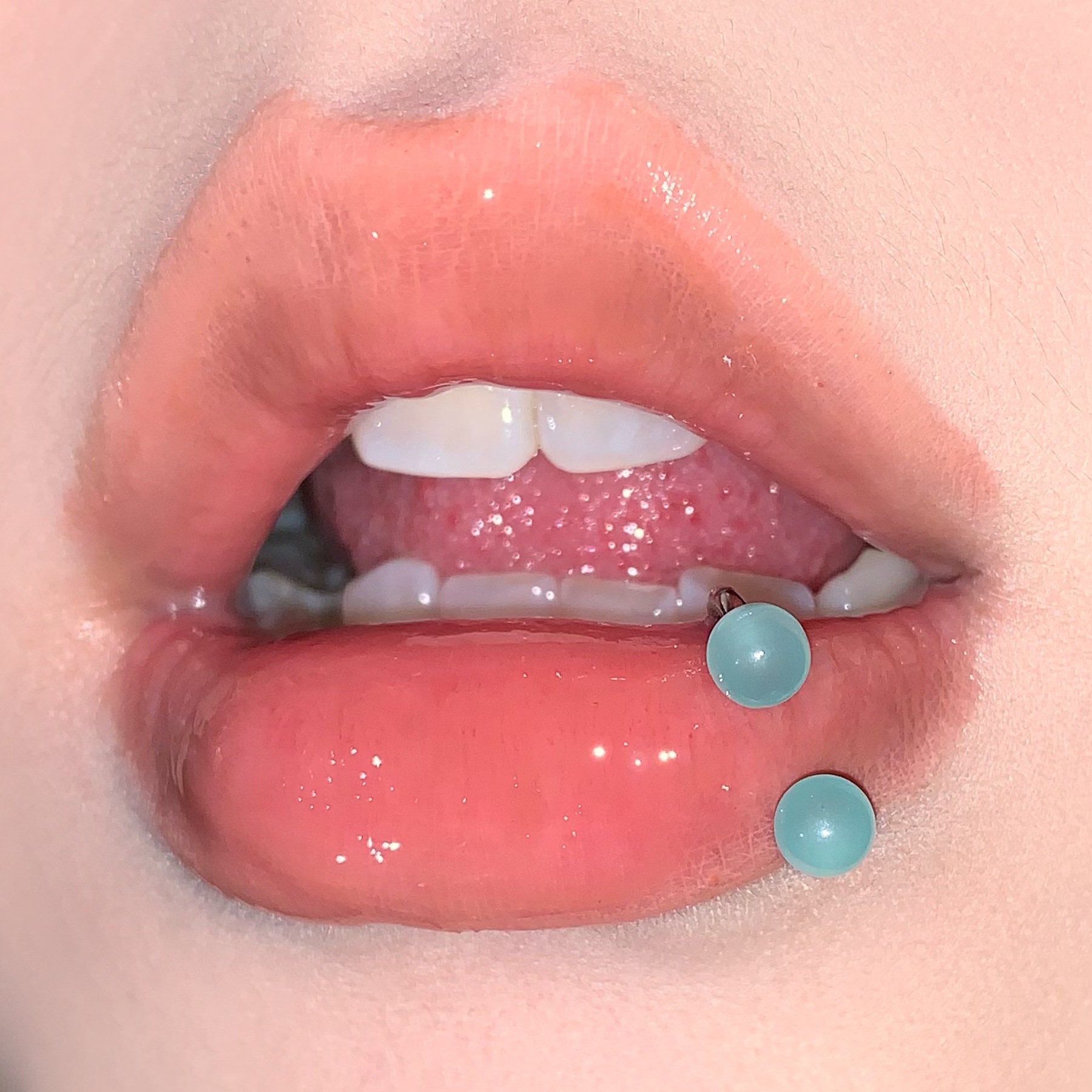 Wholesale Mint Green Lip Rings, Summer Fresh Acrylic Ear Cuffs, Titanium Steel External Thread Piercing Jewelry - Image 4